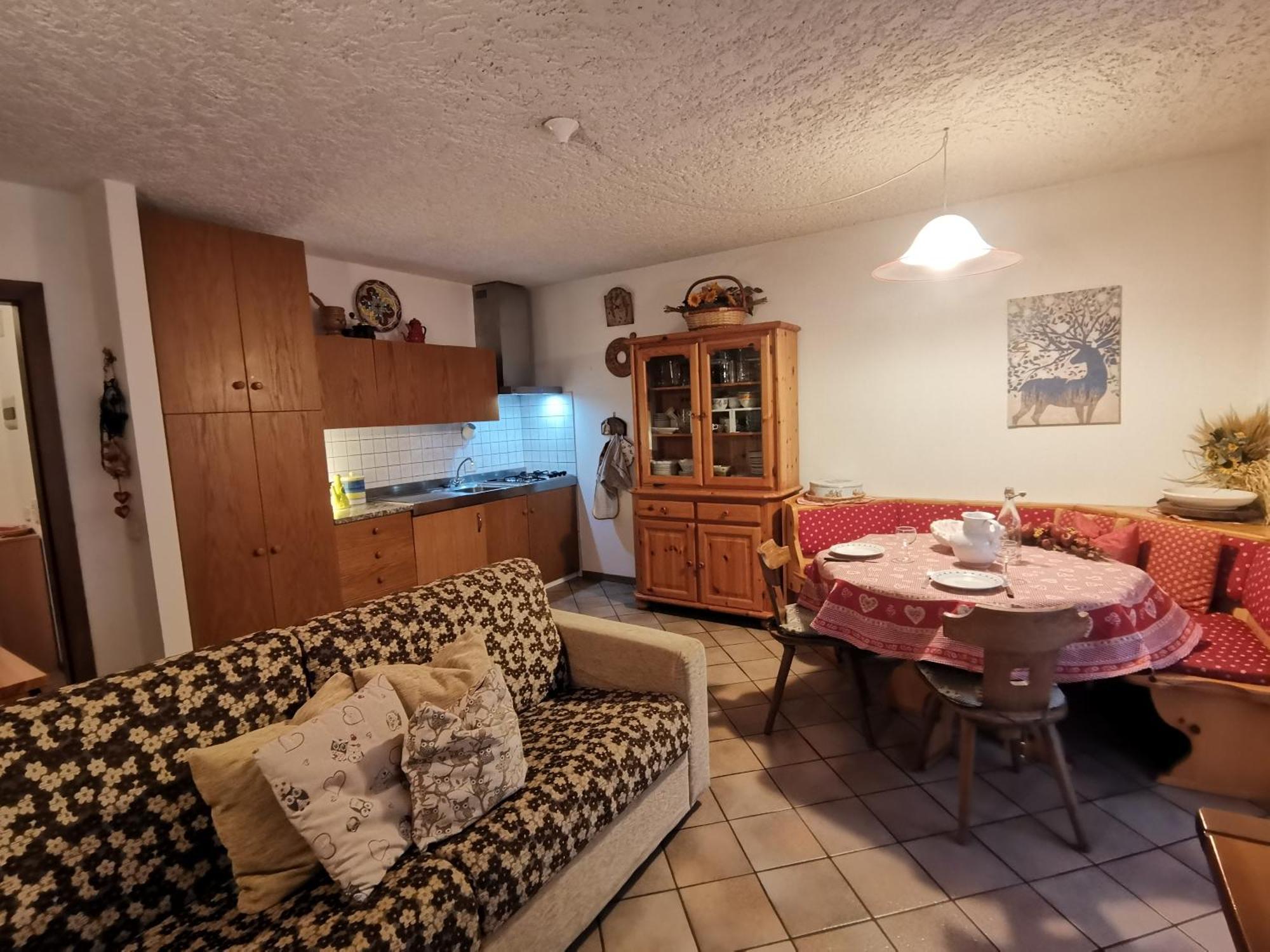 Apartamento Mansarda A Carciato, Trilocale In Montagna Dimaro Exterior foto